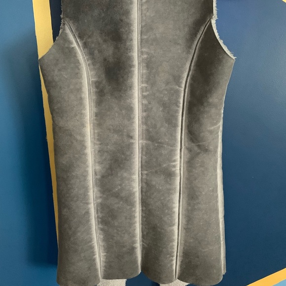 Button Vest - Picture 2 of 2